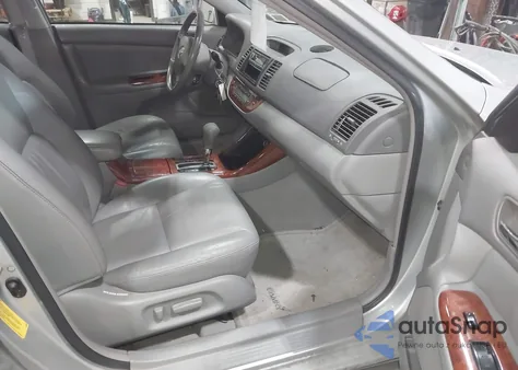 2003 Toyota Camry Xle V6 z USA, uszkodzony, nr VIN 4T1BF30K73U552310